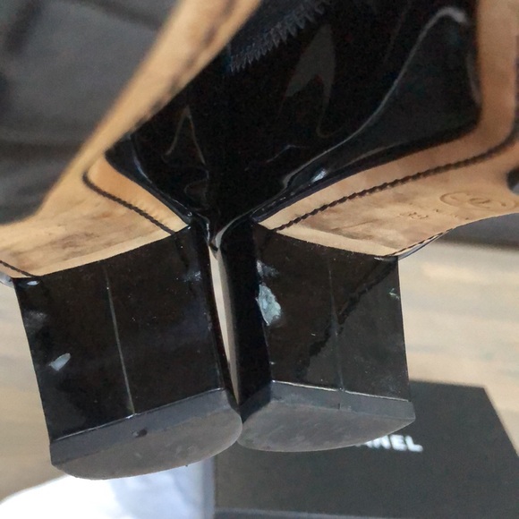 Chanel CC Cap Toe 🖤 - Picture 16 of 17